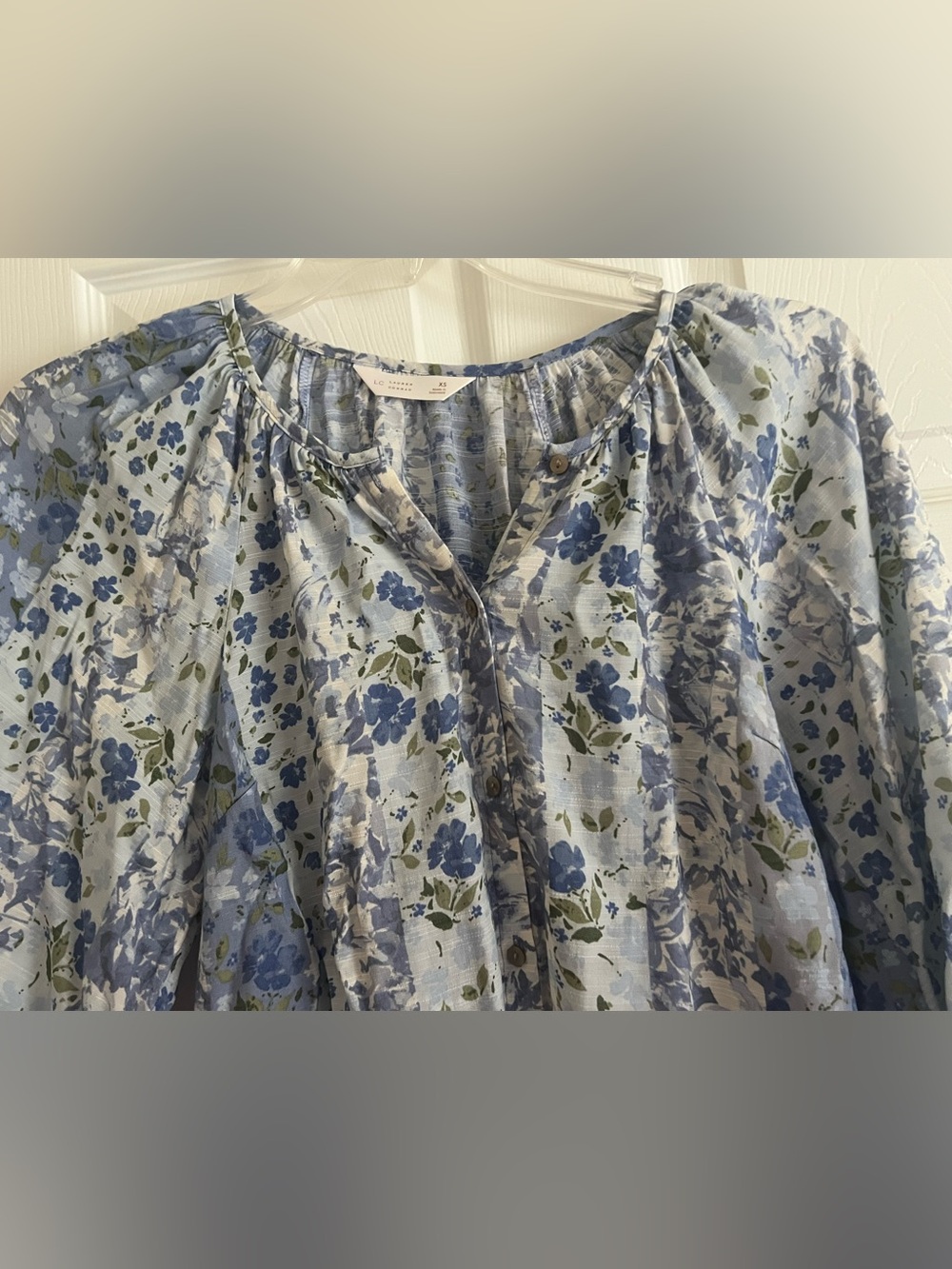 Lauren conrad Light Blue Floral Peasant Blouse - Women Tops size Xs